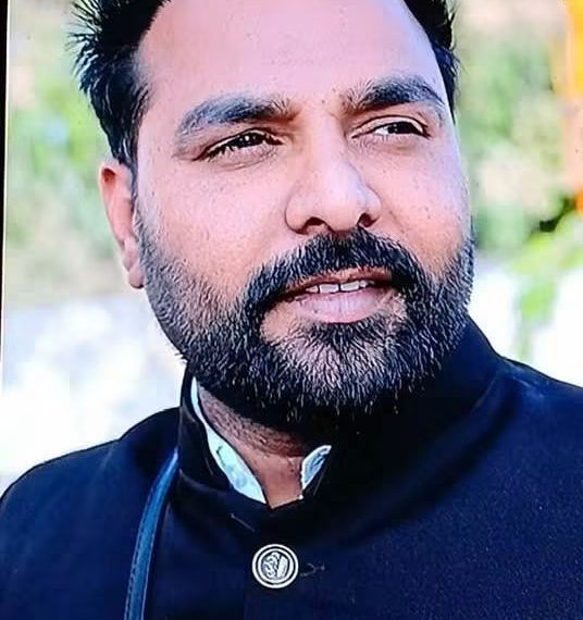 ਚੋਣਾਂ ਦੇ ਦੰਗਲ 2027 ਦੇ ਮੈਦਾਨ ਵਿੱਚ ਉਤਰਿਆ ਅਮਰੀਕ ਸਿੰਘ ਖਨਾਲ ਕਲਾ ਇਕ ਇਨਸਾਨ ਹੀ ਨਹੀਂ ਲੋੜਵੰਦਾਂ ਦਾ ਫਰਿਸ਼ਤਾ ਹੈ 