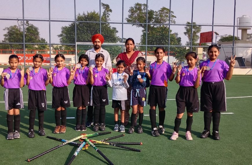 ਗੁਰੂ ਨਾਨਕ ਸਕੂਲ ਦੋਰਾਹਾ ਦੀਆਂ ਹਾਕੀ ਖਿਡਾਰਨਾਂ ਨੇ ਜ਼ਿਲਾ ਪੱਧਰ ਤੇ ਮਾਰੀਆਂ ਮੱਲਾਂ